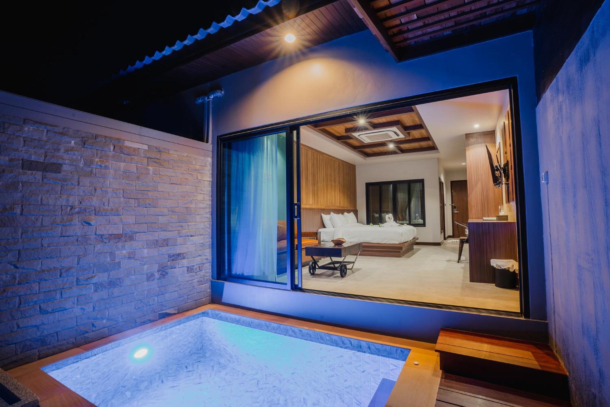 Deluxe Villa mit Doppelbett und eigenem Pool